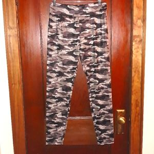 Womans yoga/jogging pants